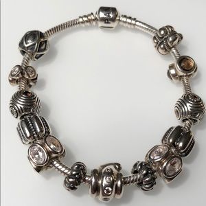 💯%Authentic Retired Pandora Ster/Sil bracelet